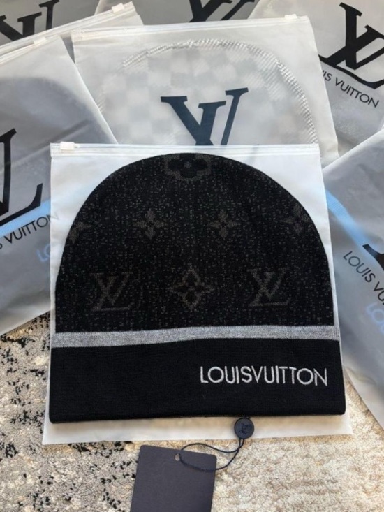 Louis Vuitton Other - Louis Vuitton Black & Silver Monogram Knit Beanie